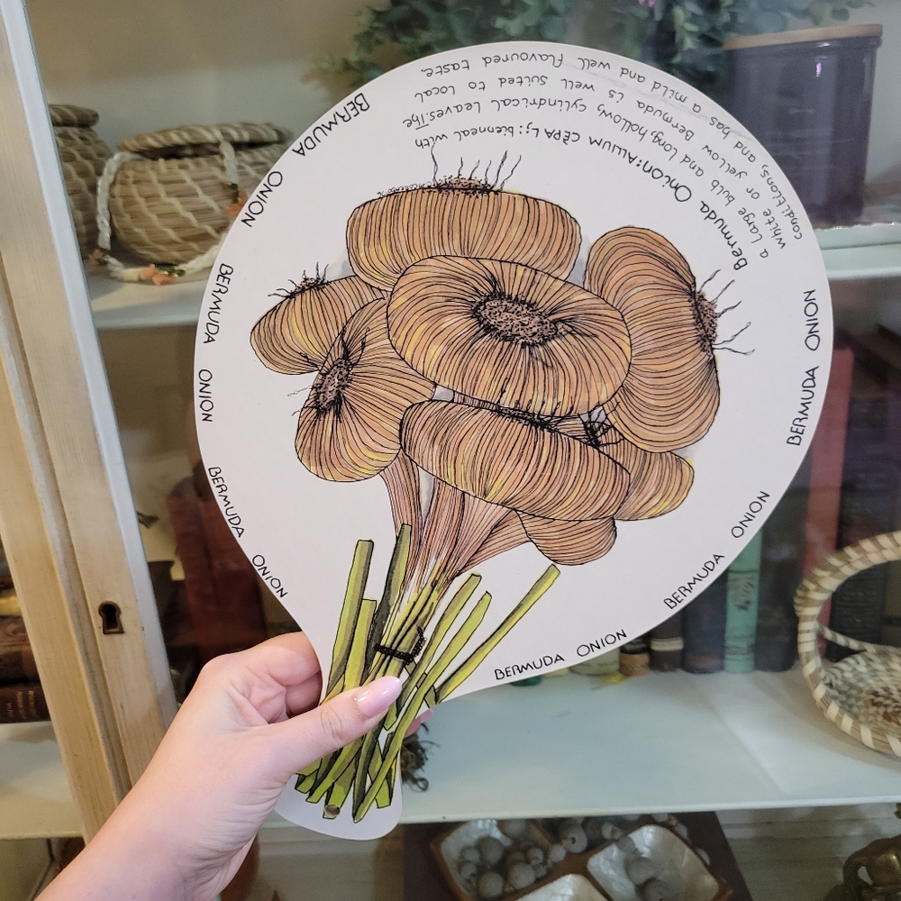 Botanical Bermuda Onion Vintage Cutting Board